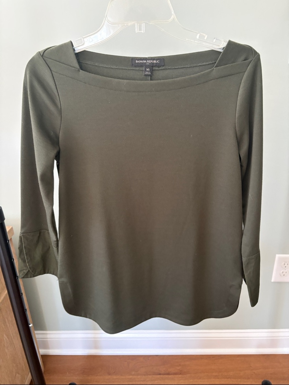 Banana Republic Olive Boatneck Long Sleeve Top